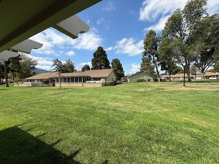 11109 Village 11 — Photo 18