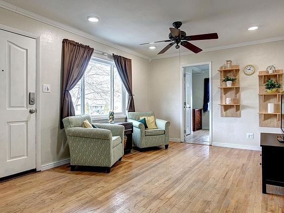 5th image of 2792 S Knox Ct