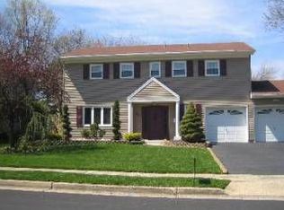 16 Dublin Ln, Hazlet, NJ 07730