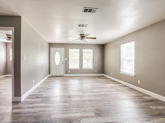 2nd image of 508 S Jesse Lee St