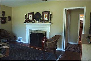 5th image of 815 S Cullen Ave