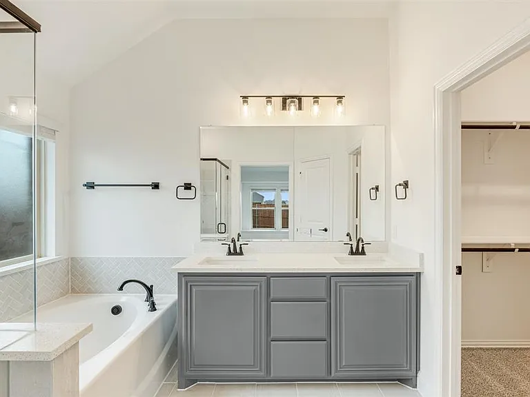 1032 River Oaks Dr — Photo 13