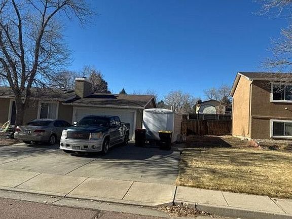 2nd image of 2040 Heathercrest Dr