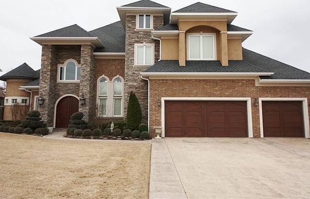 1st image of 10 S Shetland Ln