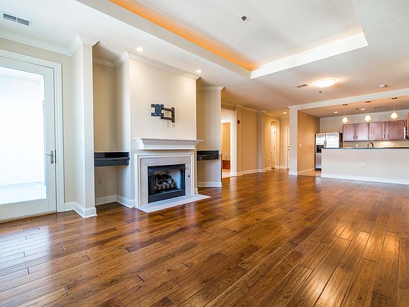 5th image of 10504 Branson Lndg