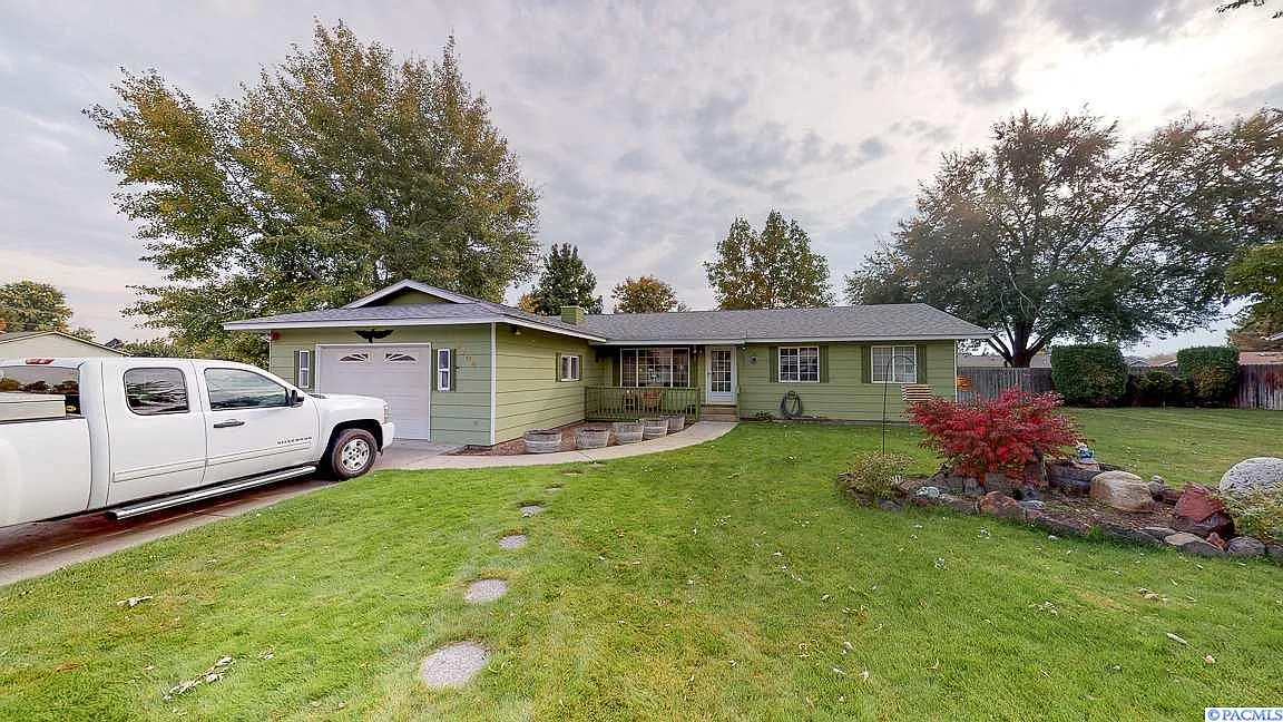 3706 W Henry St photo 1