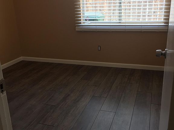 4th image of 16326 Avenida De Loring