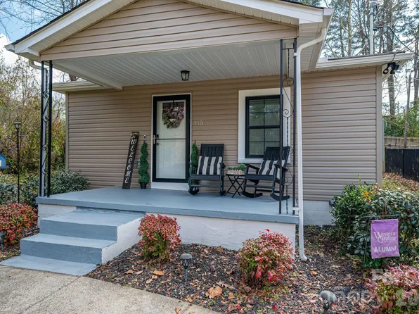115 Barnes St, Belmont, NC 28012