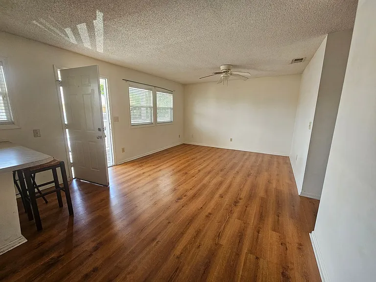 4150 Horseshoe Rd N #3 — Photo 2