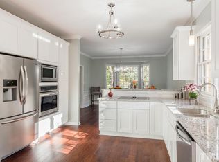 11302 Rumshill Rd, Raleigh, NC 27614