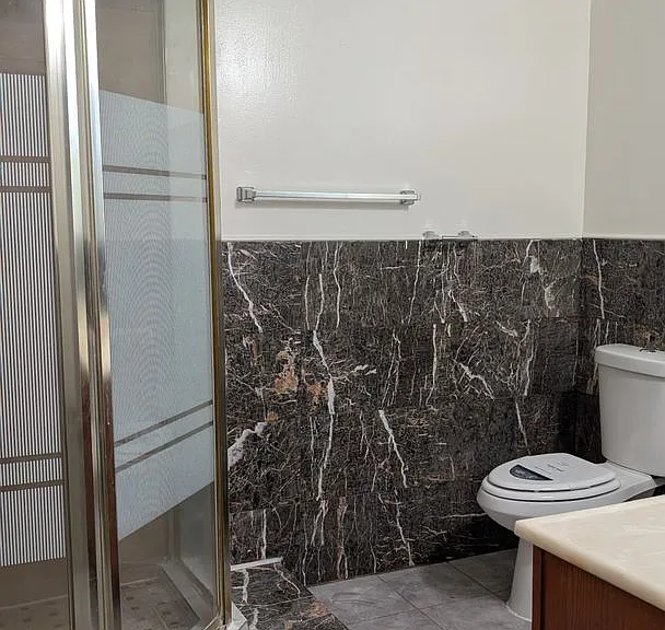 6123 Wilcox Ave — Photo 7