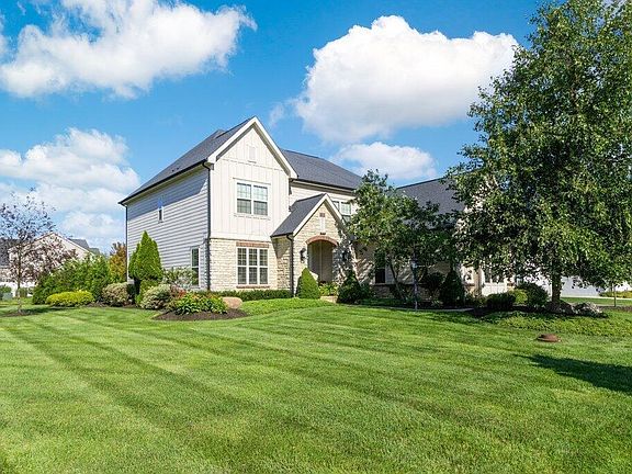 2nd image of 5834 Benton Ln