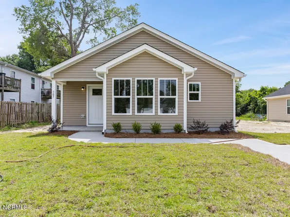 307 S Dudley South Street, Burgaw, NC 28425