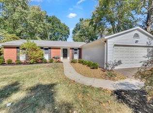 568 Lang Rd, Cincinnati, OH 45244