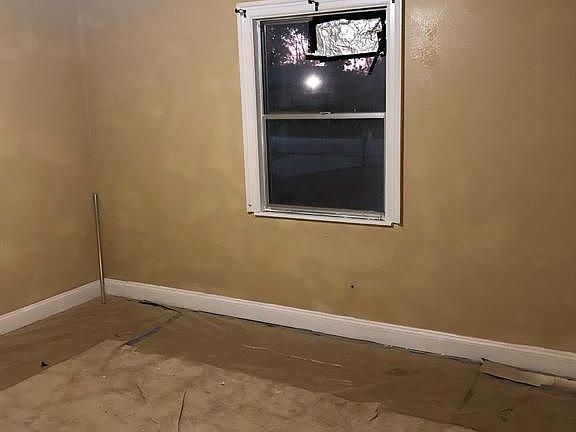 3rd image of 9906 Gloyna St