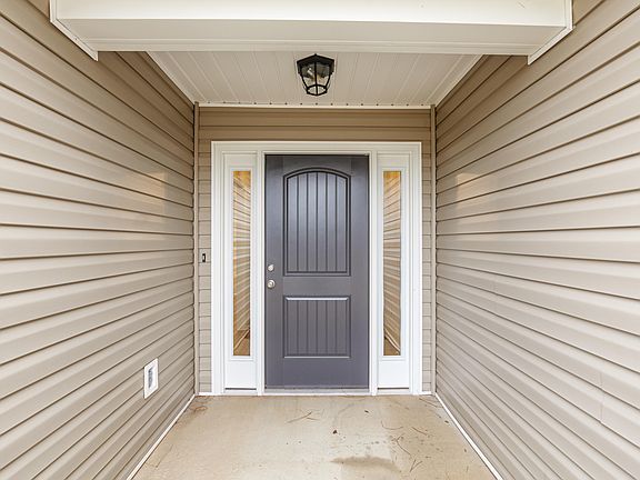 3rd image of 2369 Bundoran Drive