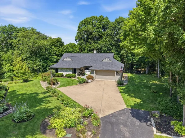 464 Creekside Dr, Lebanon, OH 45036