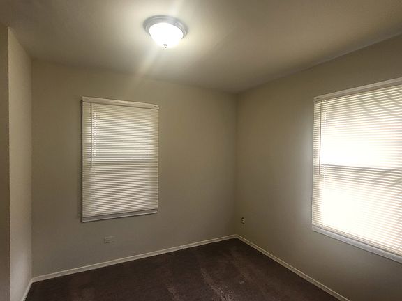 5th image of 424 Singapore Ln