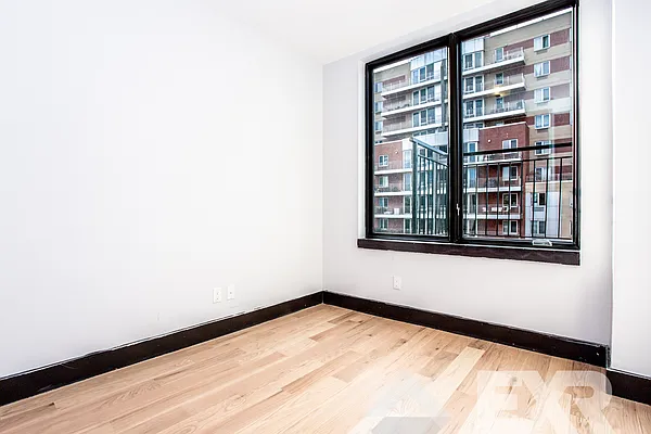 Rented by EXR | media 51