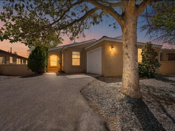 1348 Lil Ave NE, Rio Rancho, NM 87144