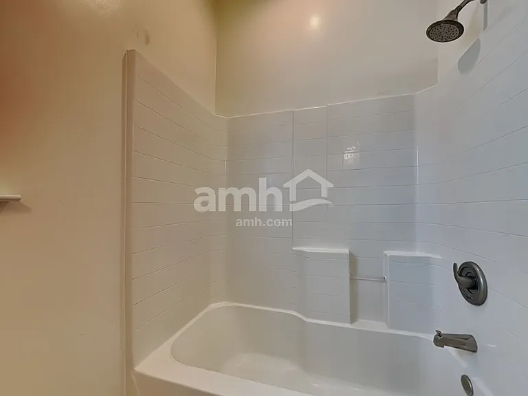 632 Stonebridge Cir — Photo 18