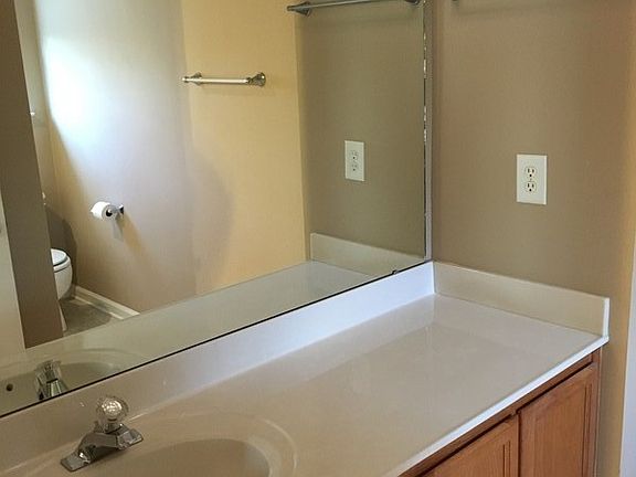 Master Bathroom
						:
						Upper Level