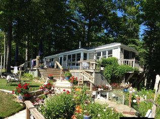 5337 S Lakeshore Dr, Ludington, MI 49431
