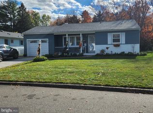 35 Edinburgh Dr, Toms River, NJ