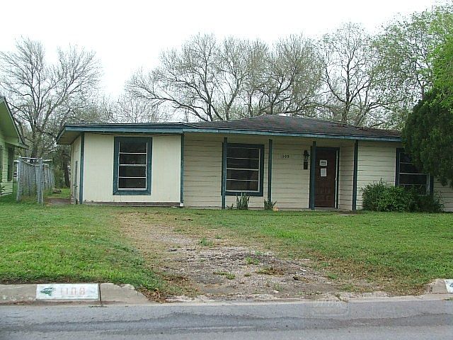 1st image of 1109 Greenway St