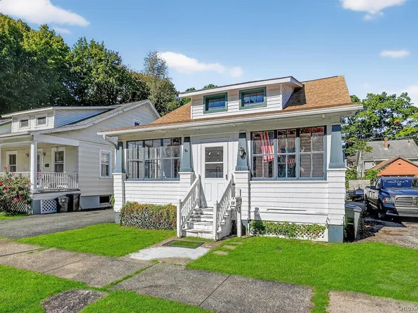 17 Nott Place, Newburgh, NY 12550