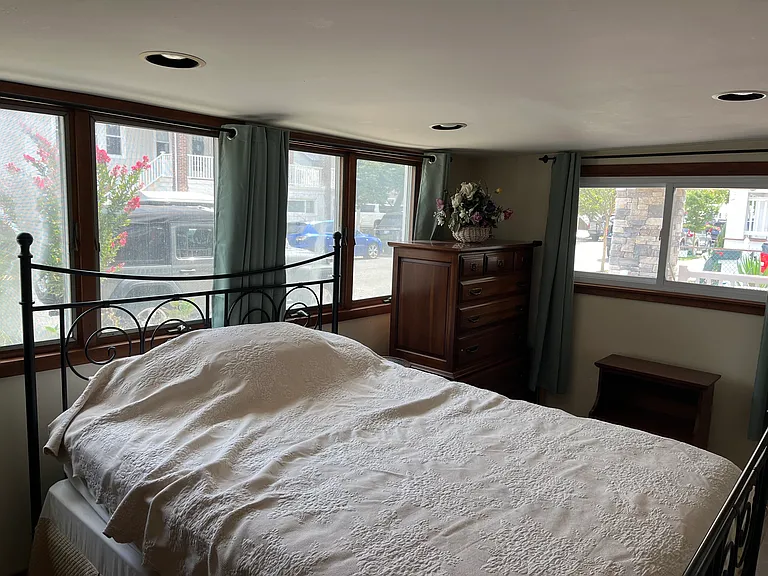840 Delancey Pl #1 — Photo 17