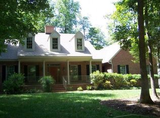 101 Par Dr, Williamsburg, VA 23188