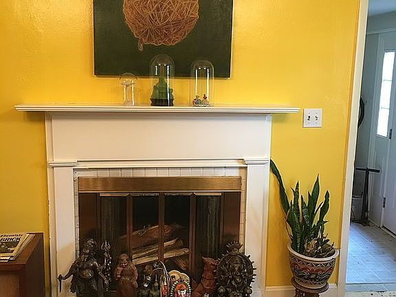 Fireplace-works great!