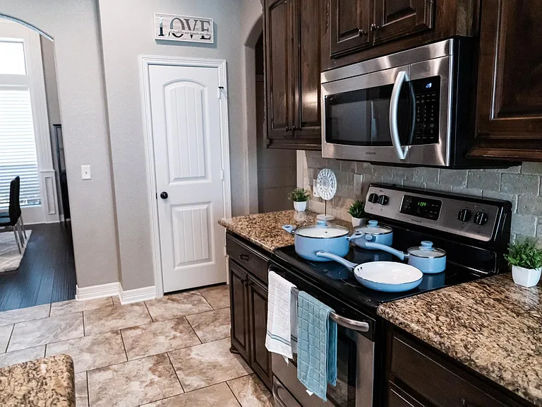 7352 Kingsport Ln — Photo 19