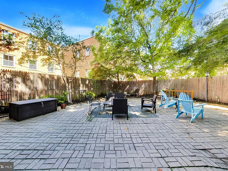 116 N Carolina Ave SE #302 — Photo 26