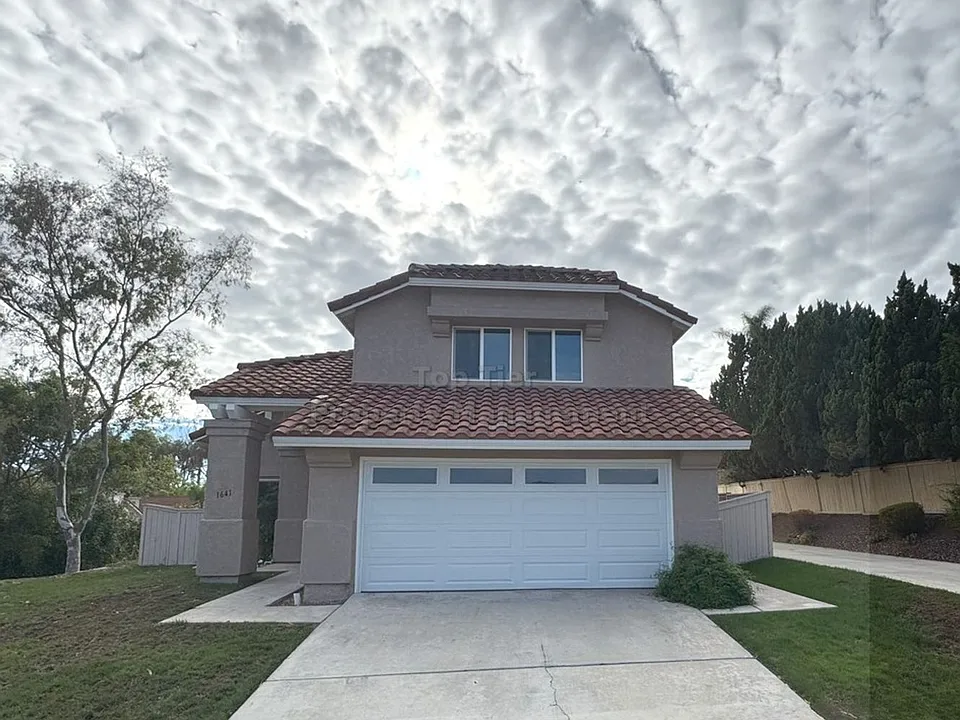 1641 Promontory Ridge Way