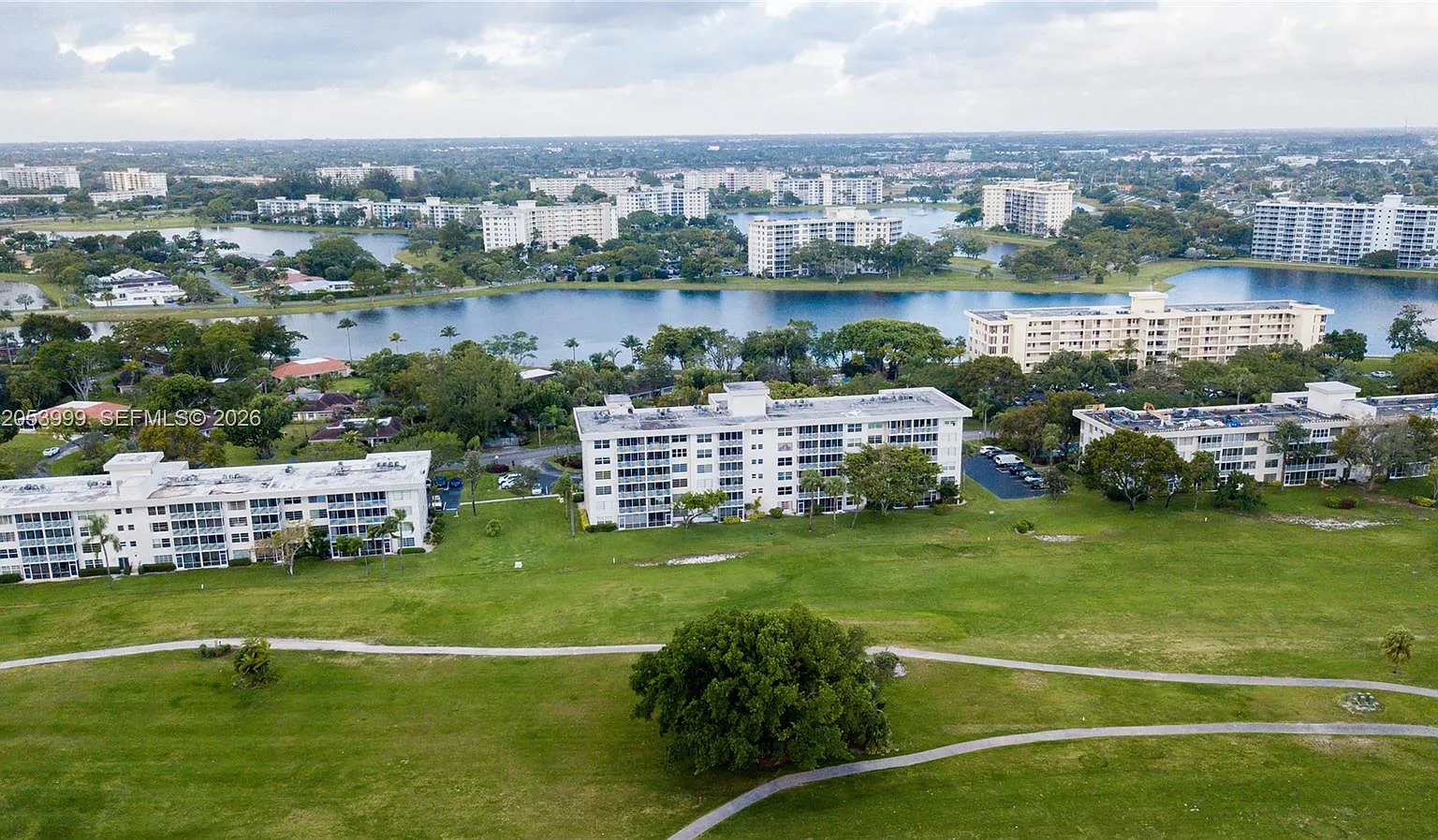 No 2 Palm-Aire Country Cl — Photo 1