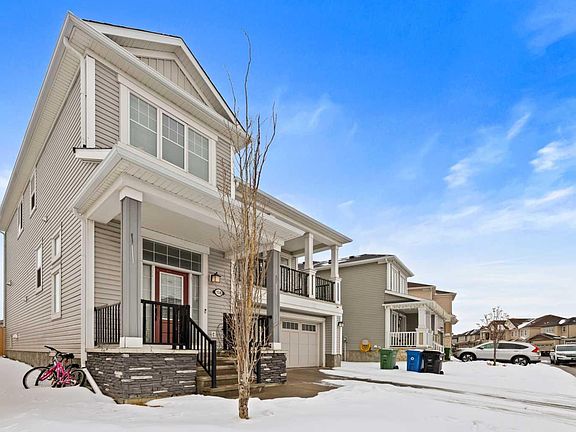 3rd image of 158 Cityscape Gdns NE