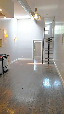 Rented by Signature Property Realty | media 2