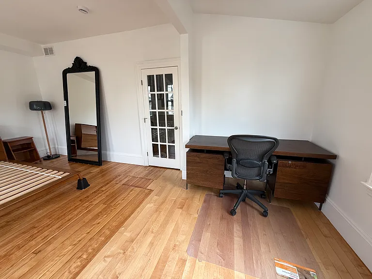 96 Munroe St #3 — Photo 33