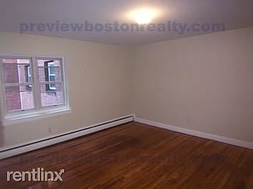 2nd image of 67 Chiswick Rd #4OJ