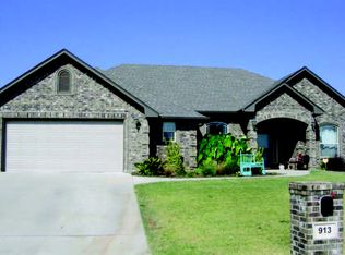 913 Springfield Court, Durant, OK 74701