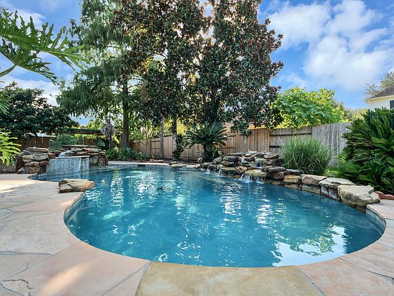 5th image of 7123 Morrow Ct