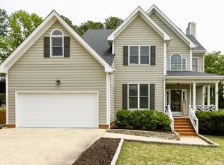 2022 Battlewood Rd, Apex, NC 27523