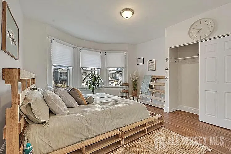 110 N 17th St — Photo 10