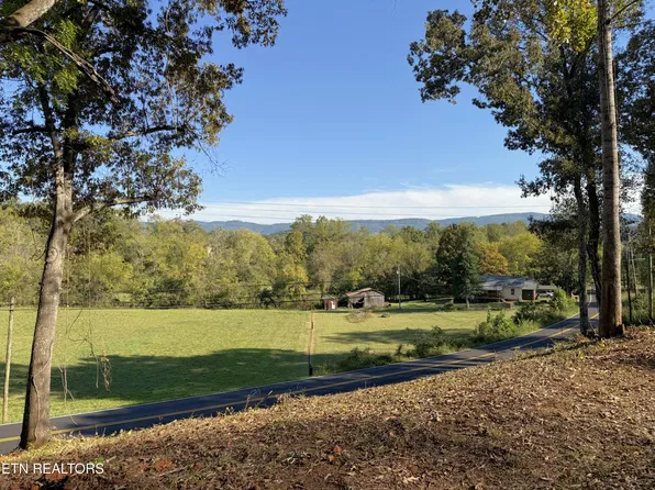 4801 Mint Rd, Maryville, TN 37803