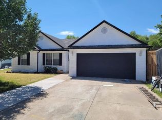 500 W Redwood St, Coweta, OK 74429