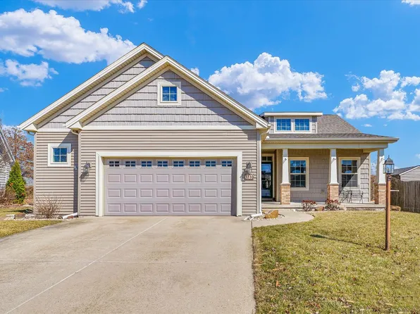 3310 Memory Ln, Urbana, IL 61802