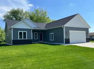2618 Sauk Dr, Janesville, WI 53545