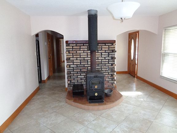 3rd image of 8001 Beaty Grove Dr
